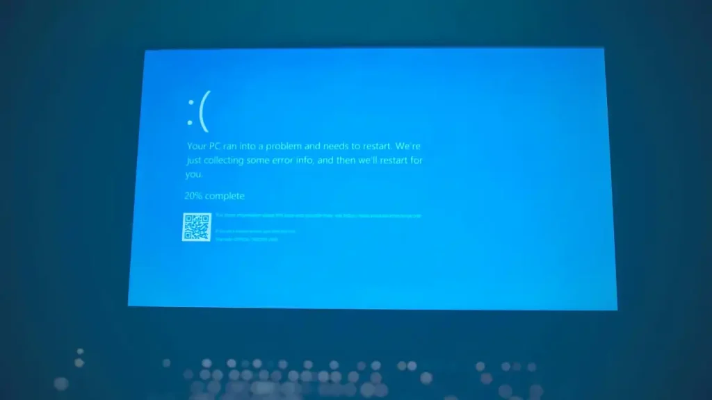 5 دلیل برای اینکه باید به Windows Insider بپیوندید (و 5 دلیل برای اینکه نباید) 4 Windows PC crash blue screen of death 5 دلیل برای اینکه باید به Windows Insider بپیوندید (و 5 دلیل برای اینکه نباید) خرداد ۱۴۰۵